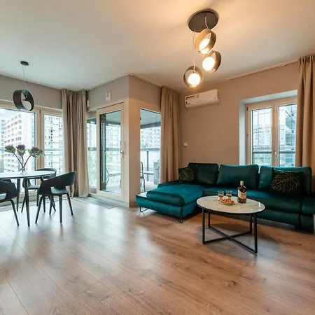 Mennica Apartment *