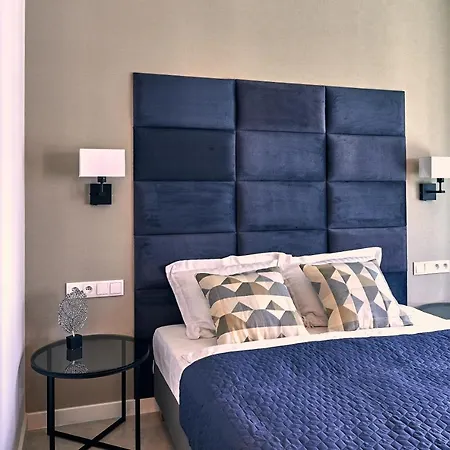 Appartement Mennica *