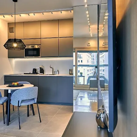 Appartement Mennica Warschau